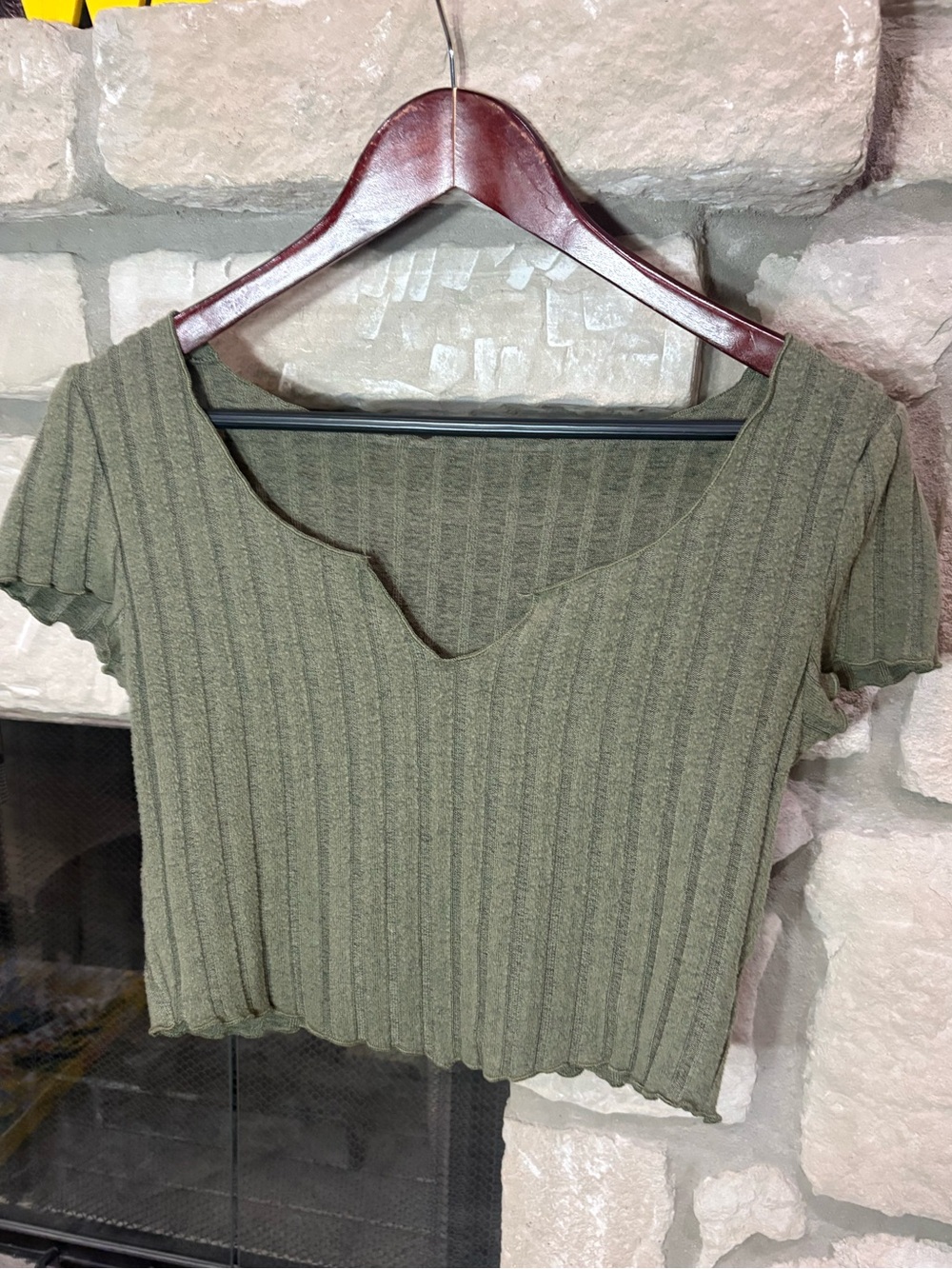 SHEIN Olive Ribbed Scoop-Notch Crop Top